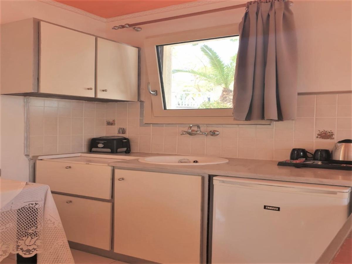 Room In Apartment - Beautiful And Spacious Room Near Cretan Sea Khersónisos Eksteriør bilde