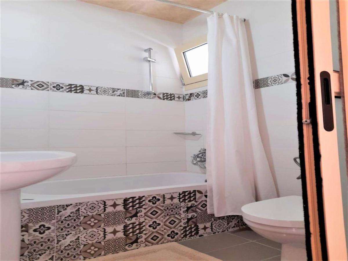 Room In Apartment - Beautiful And Spacious Room Near Cretan Sea Khersónisos Eksteriør bilde